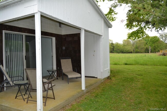 Building Photo - 34 E Hampton Sag Harbor Turnpike