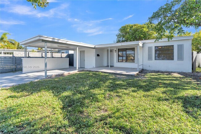 Building Photo - 5208 NE 5th Ave