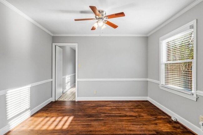 Building Photo - Adorable Brick Ranch Home in the Desirable Lindley Park Area! Updated, Hardwood Floors, Fenced!