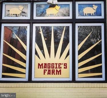 Building Photo - 4514 Arabia Ave