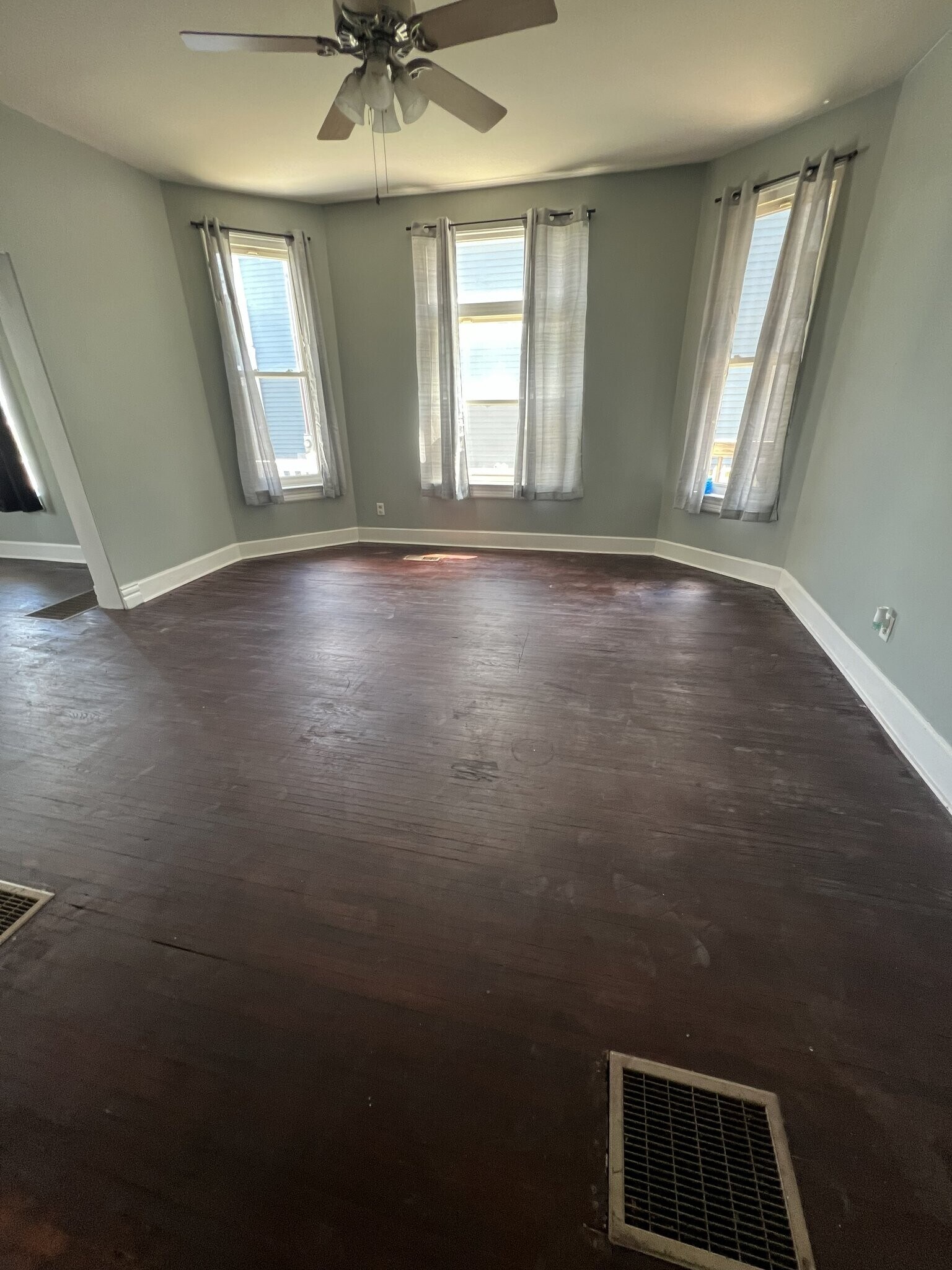 Building Photo - 1525 Fairview Pl