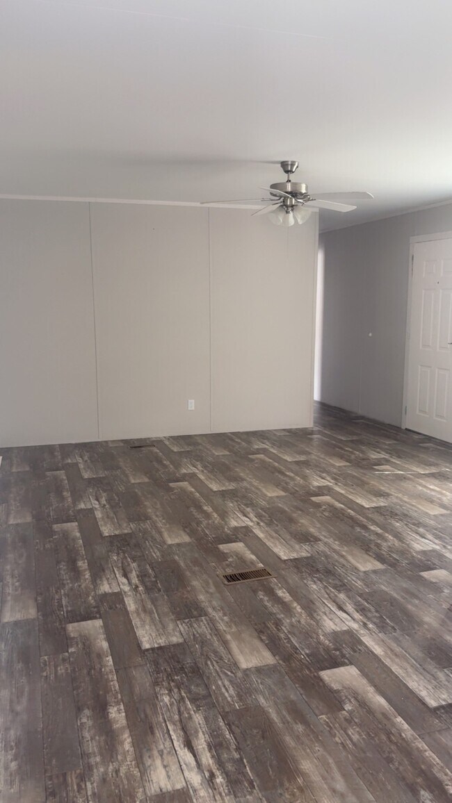 Building Photo - 2600 Horn Rd