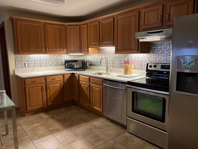 Kitchen - 59 E 8th St