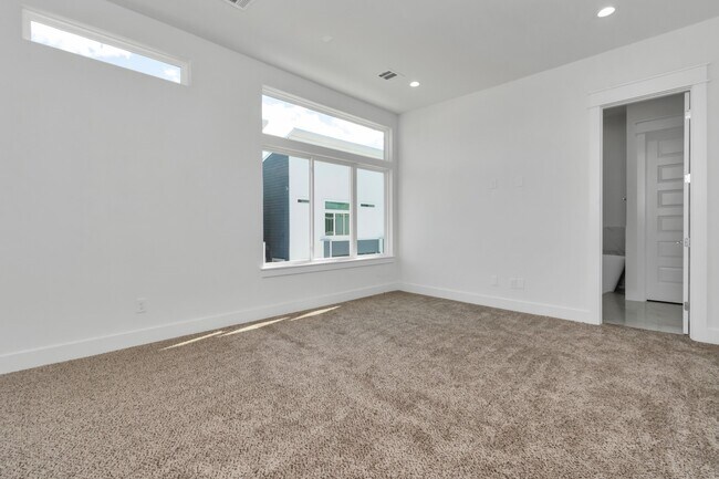 Building Photo - 4715 Independence Hts Ln