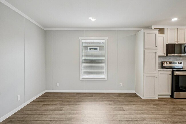 Building Photo - 1609 American Dr