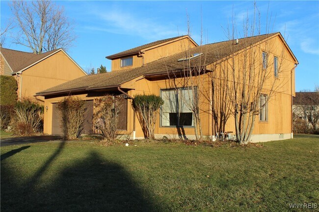 Building Photo - 16 Bluebird Ln