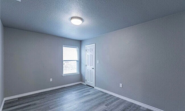 Building Photo - Cozy Duplex in Temple, Ready for Move-In!