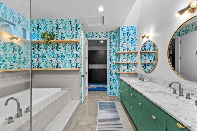 Building Photo - 5704 Driftwood Dr