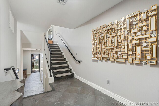 Building Photo - 16 Portside Dr