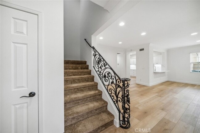 Building Photo - 236 Terra Cotta