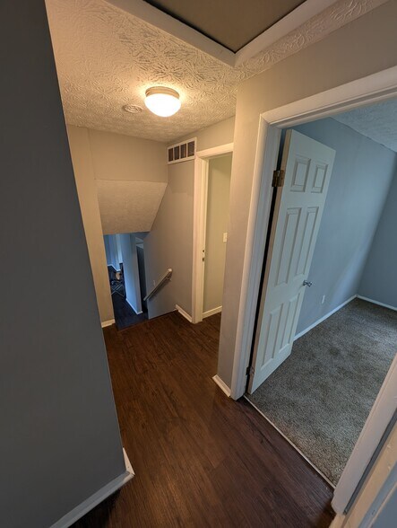 Building Photo - 11445 Kentbrook Ct
