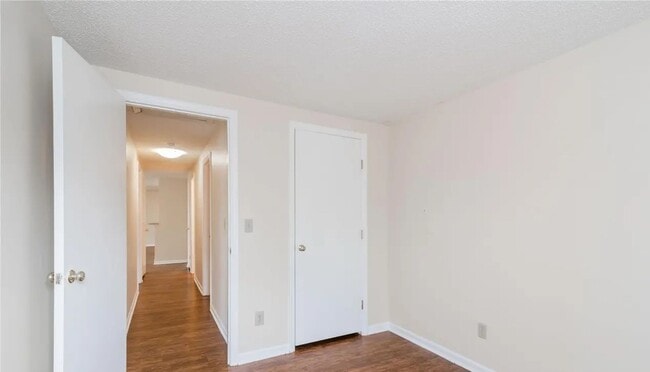 Building Photo - Freshly Renovated 3BR Condo Steps from UNC...