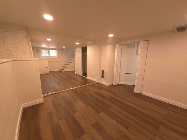 Building Photo - 2473 20th St