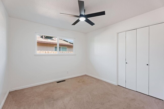 Building Photo - 6804 N Backer Ave