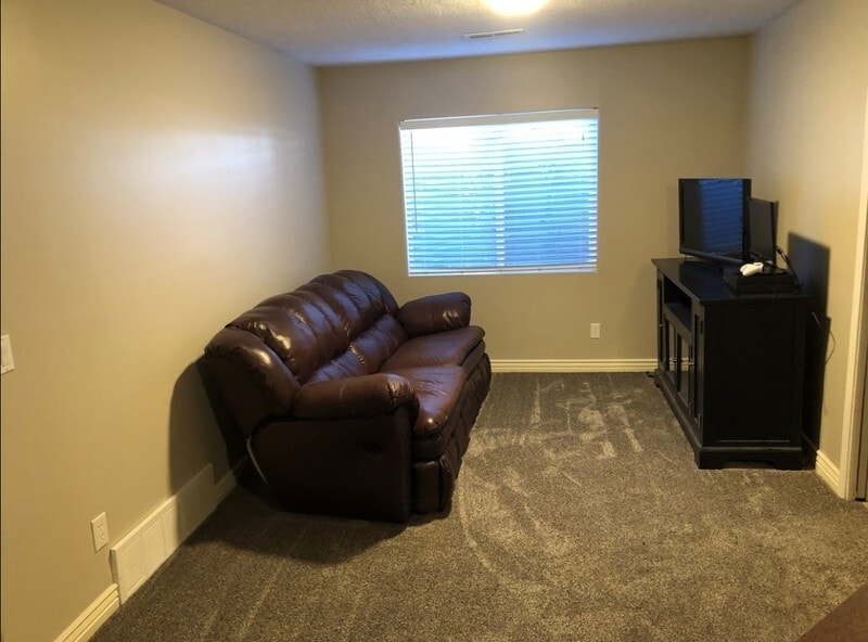 Building Photo - 1212 Hawberry Cir
