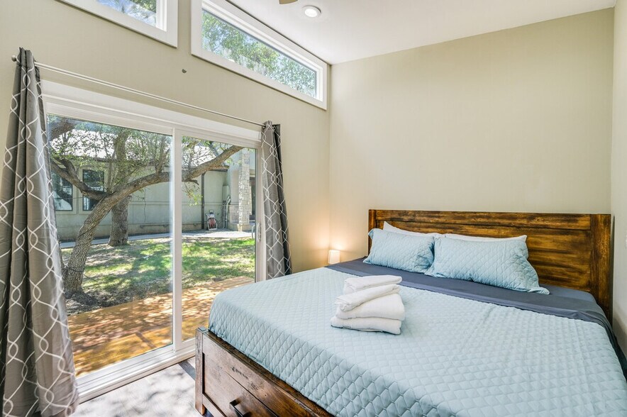 Building Photo - 12715 Trail Driver