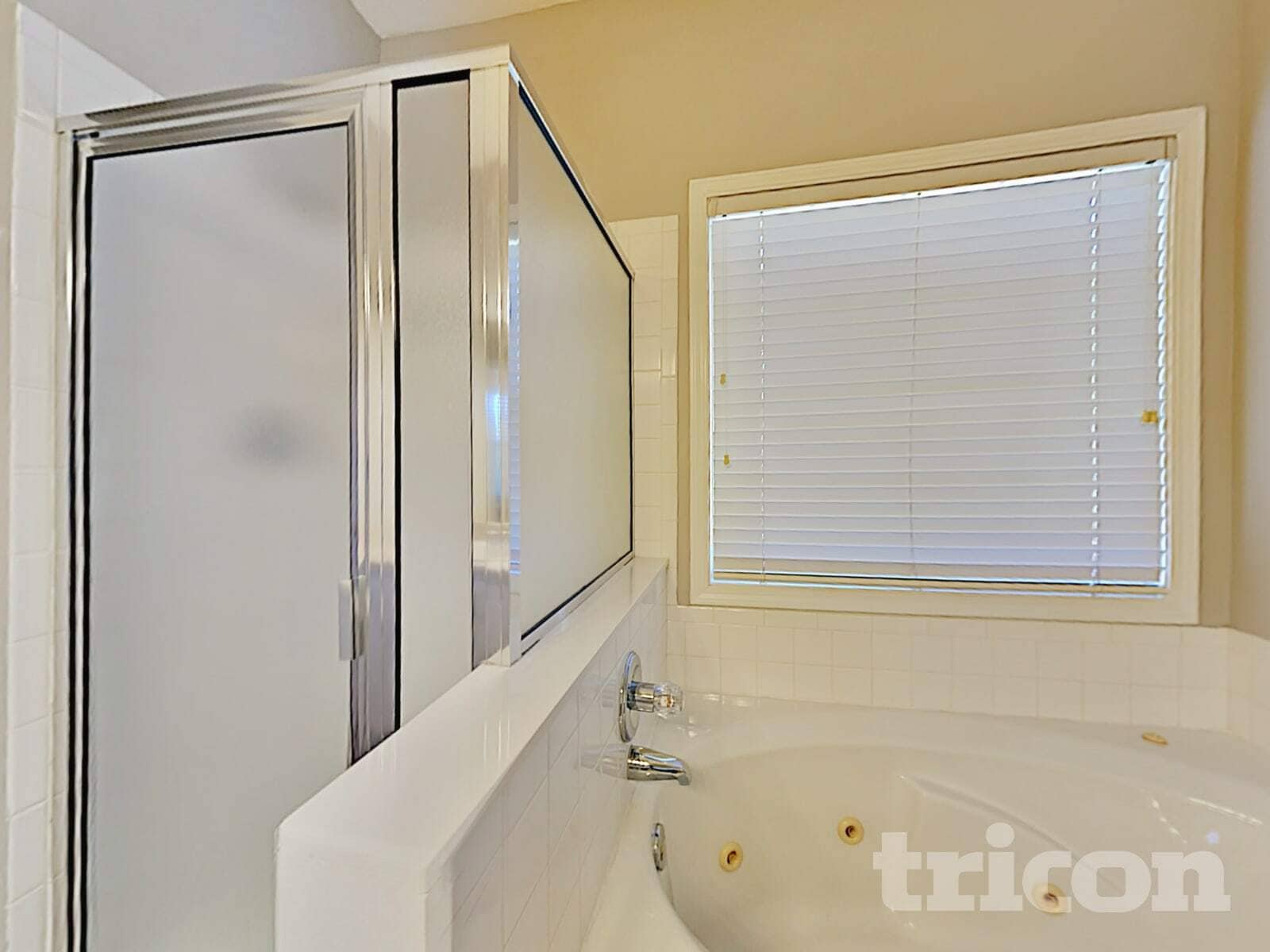 Building Photo - 806 Board Walk Ct