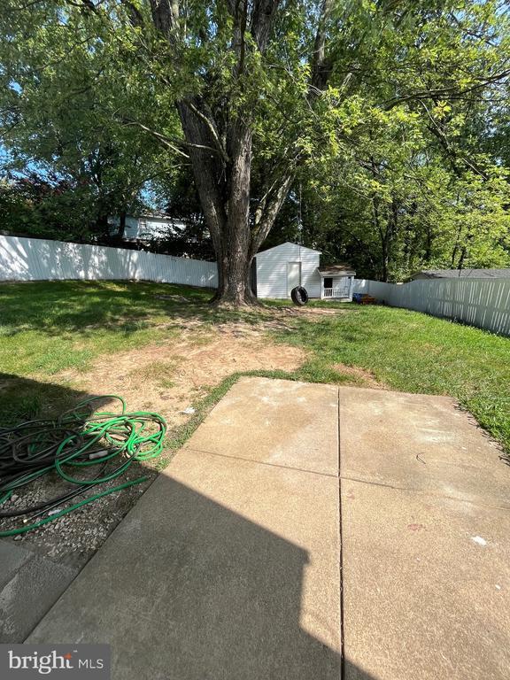 Building Photo - 13225 Hawthorn Ln