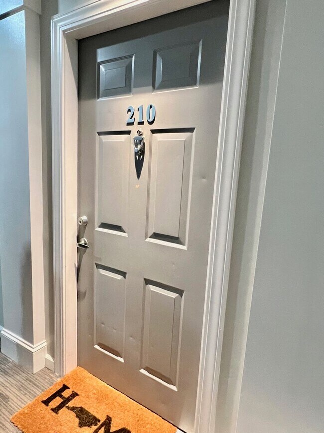 Building Photo - Available April 15th 2BD/2BA Condo on Granby! Gated Garage Parking with 2 Reserved Spots!! Balcony!