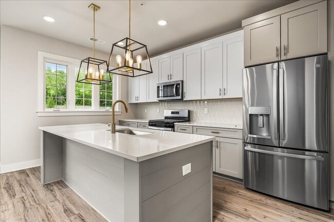 Building Photo - BRAND NEW TOWNHOME for LEASE
