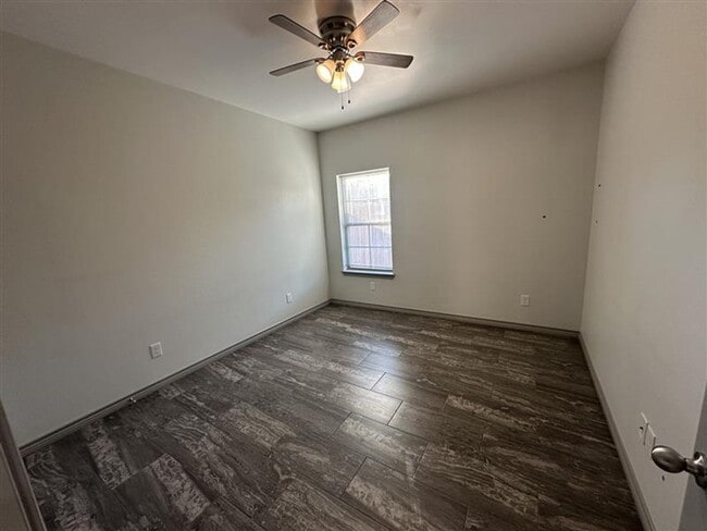 Building Photo - 13314 County Rd 285