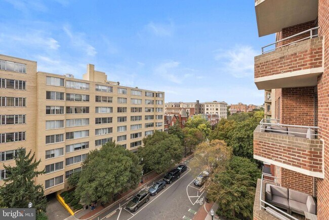 Building Photo - 1401 17th St NW