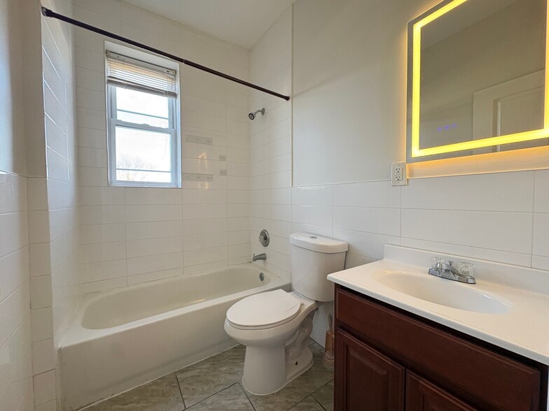 162 Bergen Ave 4B - 161 Bergen Ave