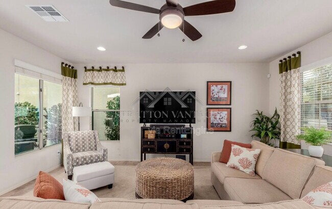 Building Photo - 4467 E Remington Dr