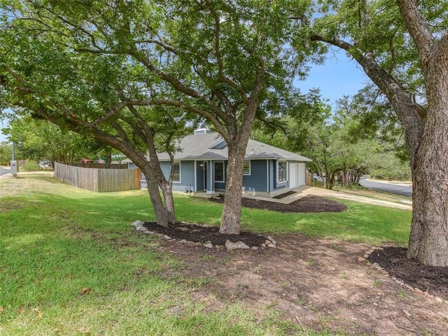 Building Photo - 12900 Campos Dr