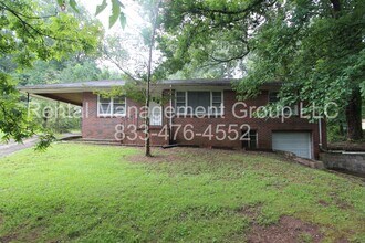 Building Photo - 533 Jalna Rd