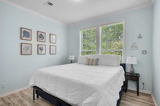 Building Photo - 389 San Juan Ave