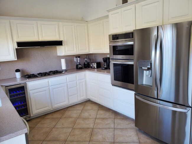Building Photo - 234 Wild Horse Dr