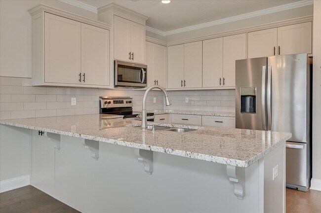 Building Photo - 3207 Wayne Dr