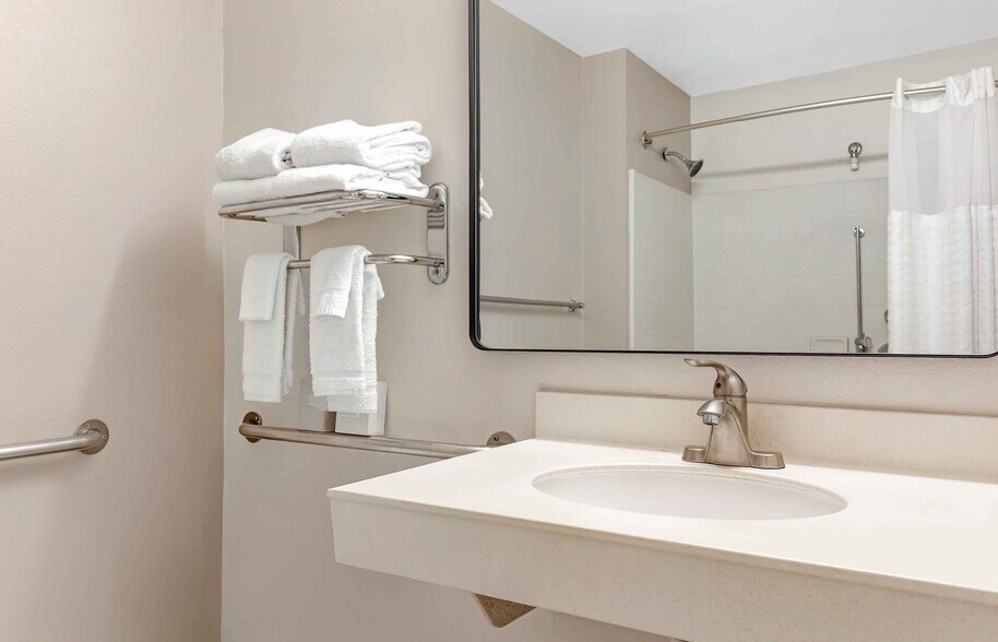 Building Photo - Furnished Studio-Washington, D.C. - Tysons Corner