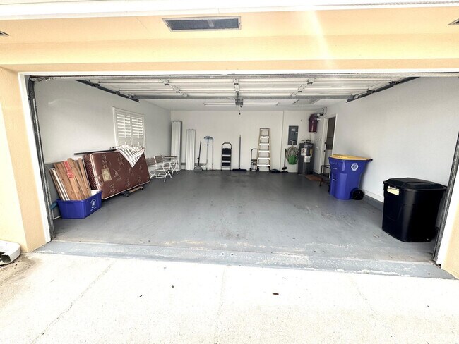 Building Photo - 2871 SW Brighton Way