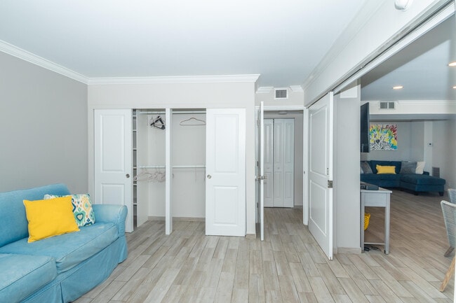 Building Photo - 101 Briny Ave