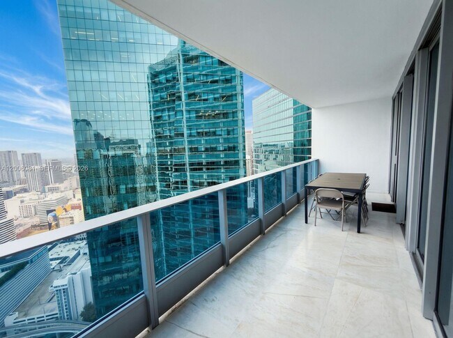 Building Photo - 200 Biscayne Blvd Way