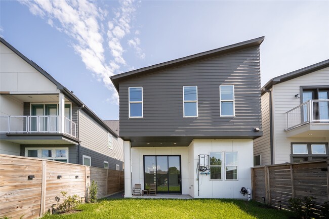 Building Photo - 9806 Blissful Pr Ln