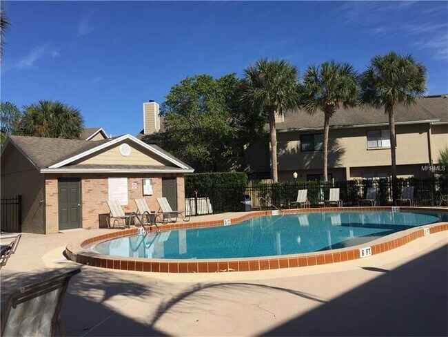 Building Photo - WINTER PARK: Sandlewood Creek Community