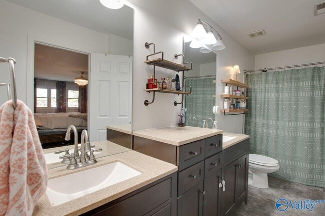 Building Photo - 2013 Wrenwood Dr SE