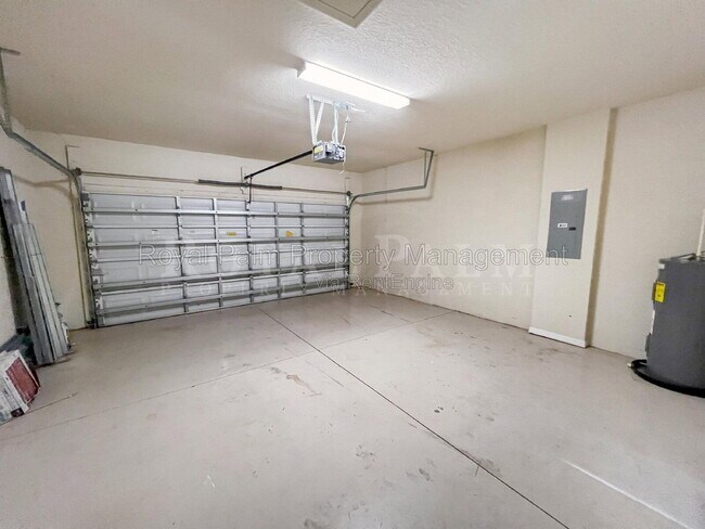 Building Photo - 9332 Via San Giovani St