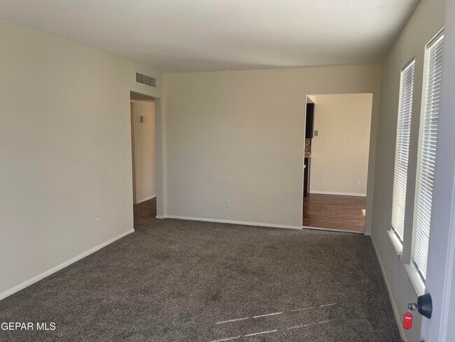 Building Photo - 10640 Cuatro Vistas Dr