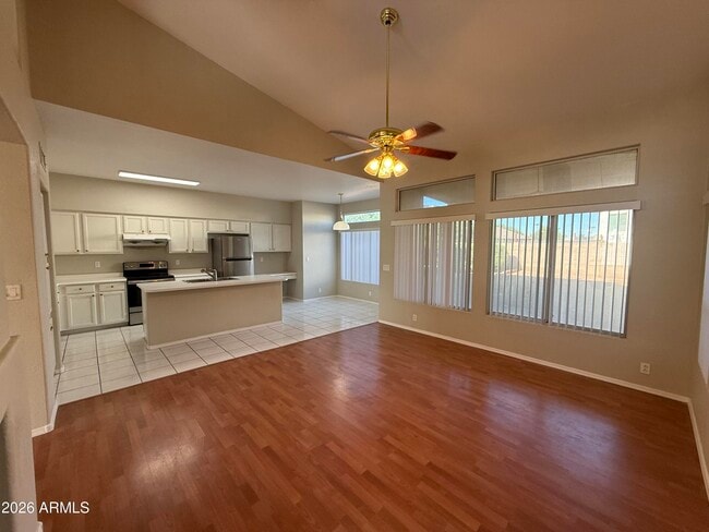 Building Photo - 1253 N Spire Ct