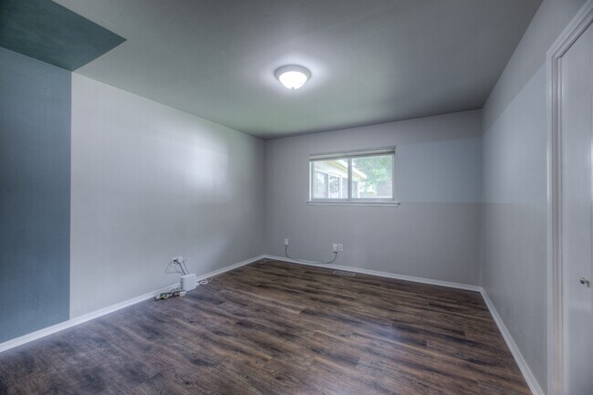 Building Photo - 6712 E 51st Pl
