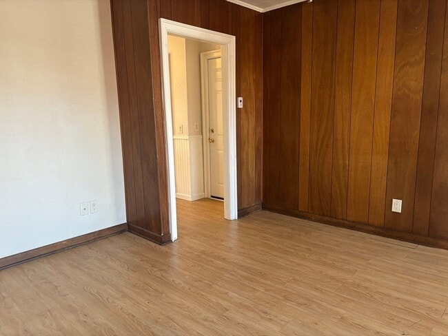 Building Photo - 292 Providence Rd