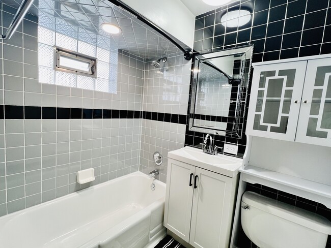 Building Photo - 5249 W 64th Pl