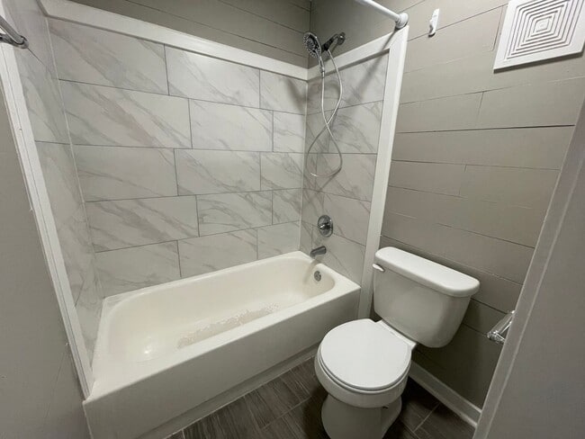 Building Photo - Condominium for rent near Downtown Birming...