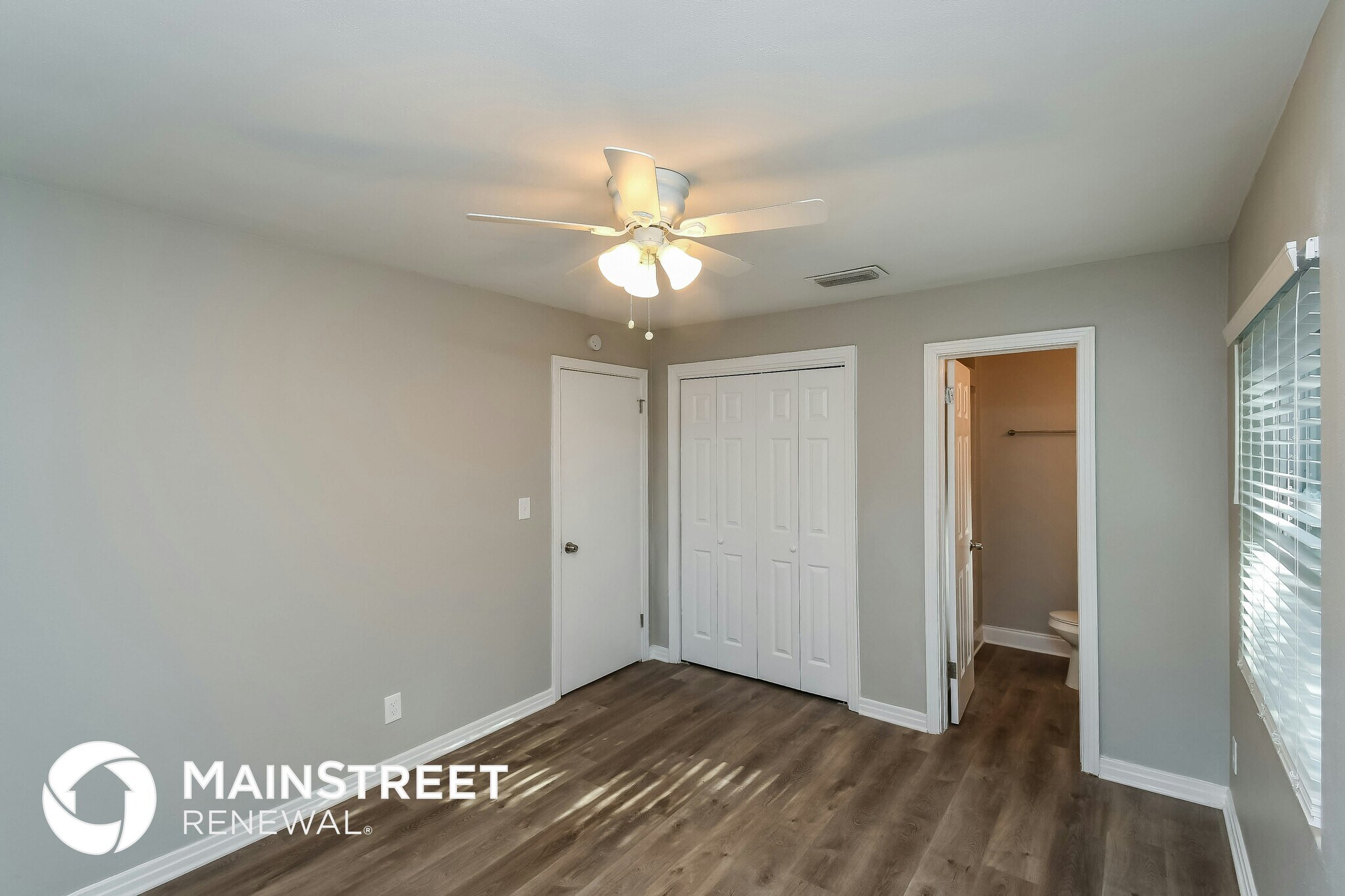 Building Photo - 5742 Norde Dr W