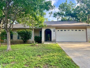 Building Photo - Beautiful 3 Bedroom Home with Covered Patio in Ridge Creek