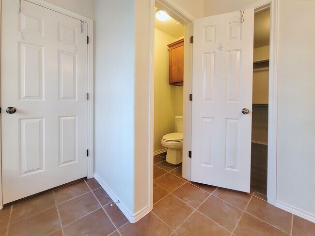 Building Photo - Beautiful 4 BR / 2 BA Home for Rent in Austin